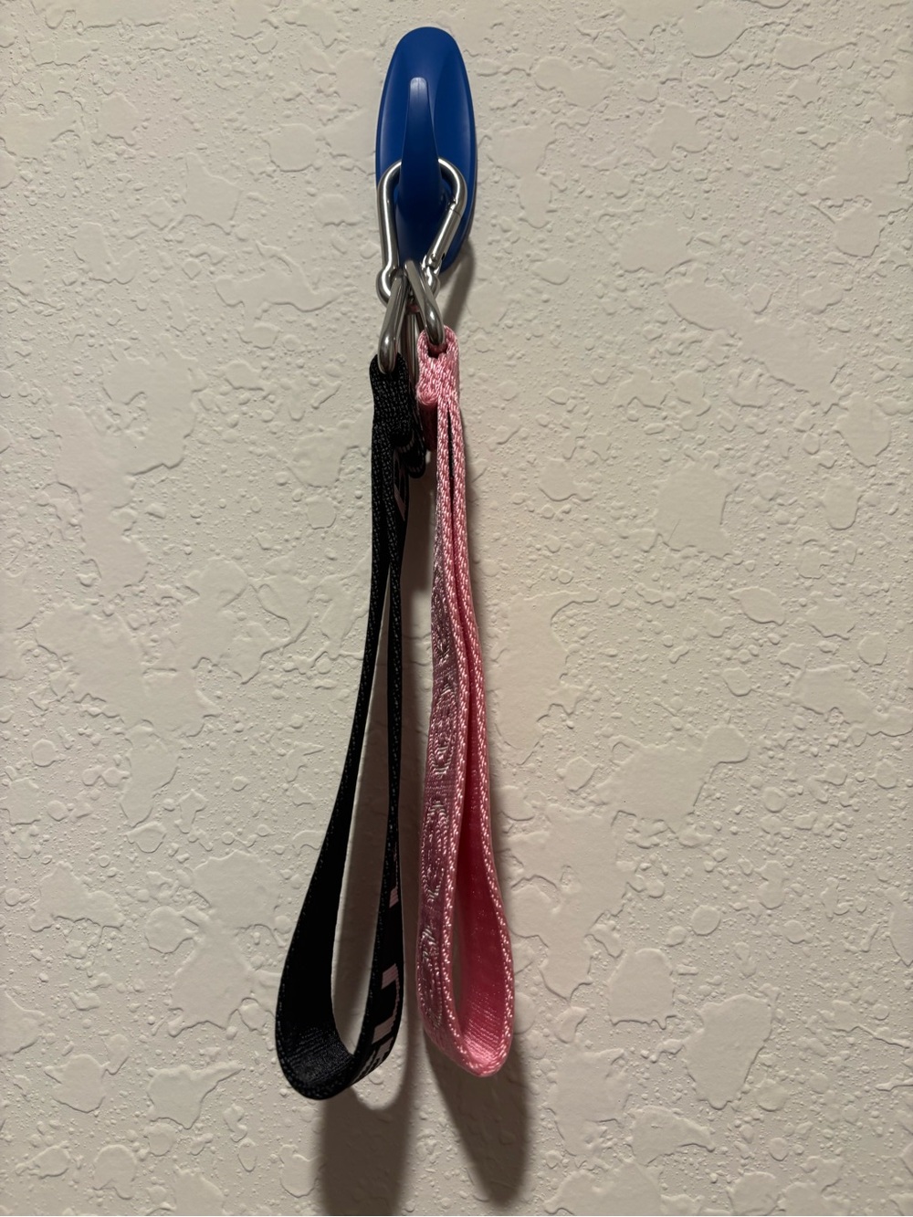 Baggu Logo Keychains - Picture 4 of 4